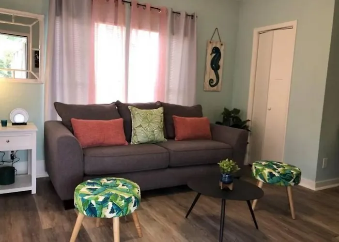 The Comfi Coral - 2 Bed Apartment Home Studio B
