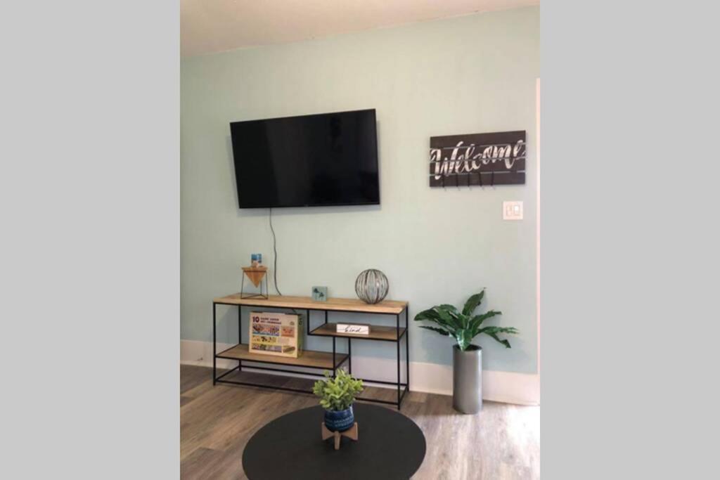 Apartment The Comfi Coral - 2 Bed B Baytown